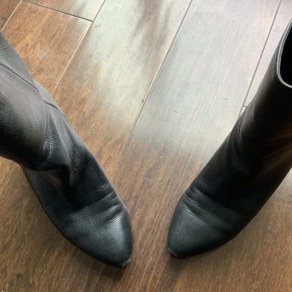 NINE WEST boots. Pointed Toe Black Leather. Size 7. - Picture 2 of 8